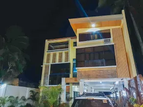 RedDoorz near SGM Condotel Villa Beach Iloilo - Image 4