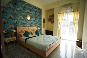 Beau Monde Royal– Elegant 3BHK with WiFi & Kitchen - Image 2