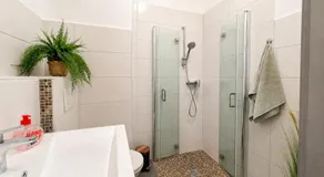 Larooms RS51 - AltbauCharm mit Hochbett - Image 2