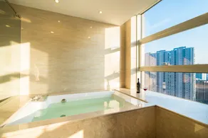 Hangzhou Binjiang Maison New Century Hotel - Image 4