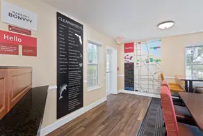 TownePlace Suites by Marriott St Petersburg Clearwater - Image 4
