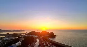 Love Happiness Inn - Image 5