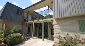 Stylish Austin Condo - Image 4