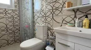 Modern apartment - Image 5