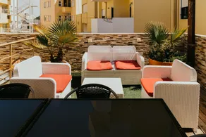 Happy House - Image 3