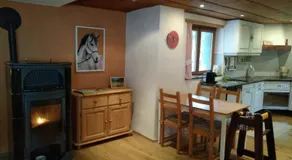 Apartment Hubsche 2-Zimmer-Wohnung in umgebauten Bauernhau by Interhome - Image 3