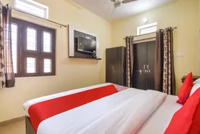 OYO 69239 Shree Raj Palace - Image 2