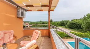 Apartment Complex Villa Visnjan with Pool - Image 5
