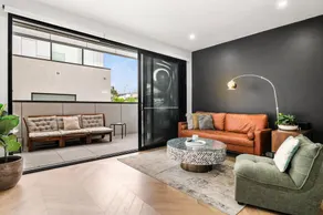 Chic Home with BBQ & Outdoor Dining - Image 3