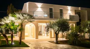 Capovaticano Luxury Rooms - Image 3