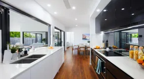 Luxury Sunny Oasis with Pool, SUV Hire, Near Marina - Image 3