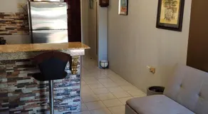 Zipcode Hideaway Guesthouse - Image 4