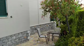 Voulas Apartments - Image 4