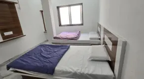 Hotel Shri Hari Har Inn - Image 4