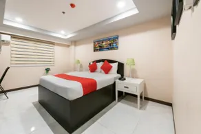 AMORE HOTEL - DELUXE 1 - Image 3