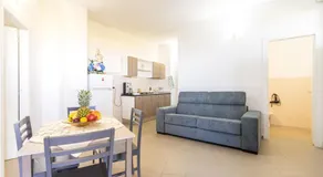 Beachfront apartment with exclusive access - Image 2