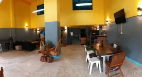 GATE 14 Inn - Image 3