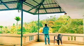 Nandana's Residency Munnar - A 4BHK Homestay for Indian Families - Image 4