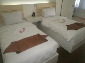 Cavery Beach Hotel - Image 2