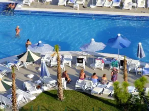 Grand Miramor Hotel - Image 4