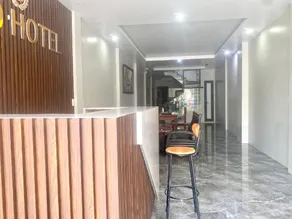 Shine Hotel - Image 2