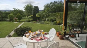 Chambre Bergamote, Au pied de la Colline - Image 5