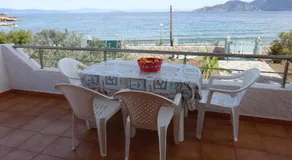 Villa in Kalloni direkt am Meer, tolle Aussicht - Image 3