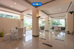 Bantal Guling Villa - Image 4