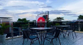 Emmie Hotel - Image 5