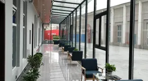 Lantern Hotel - Image 2