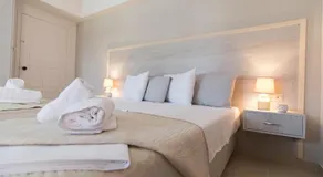 Sirena Apartments - Image 2