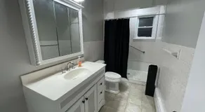 3 BR Apartment Near Wesleyan 202 - Image 2