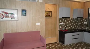 Hotel The Elite - Image 2