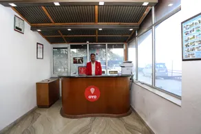 OYO 899 Dwaper Hotel - Image 4
