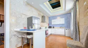 Valletta Waterfront Villa with Pool and Jacuzzi - Image 3