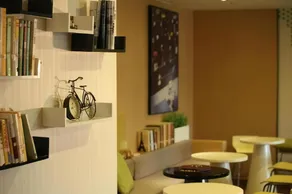IU Hotel Tianjin Xianshuigu National Exhibition Center Yuntan University Town - Image 4