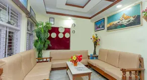 OYO 811 Hotel New Pokhara Palace - Image 4