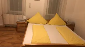 Deluxe Doppel-Zweibettzimmer - Image 1