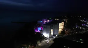 Irresistible View-Mobay Club 1408 - Image 5
