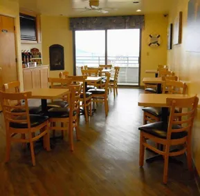 Blue Sail Inn - Image 4