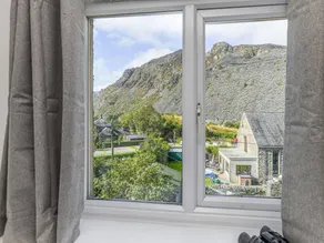 Cottage in Snowdonia with Movie Room  Views - Image 5