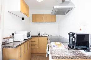 The King's Cross Stylish Suite - Image 4