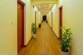 FLY VIEW Airport Residency - Image 5
