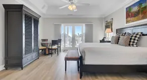 Nouvelle liste de deuxième rangée! Présentation de Endless Summer. 5BR exquis avec une immense piscine / spa oasis. Les invités pour la première fois reçoivent une carte d'épicerie de 200 $ et un crédit de 250 $ sur l'équipement de plage. Animaux consi... - Image 2
