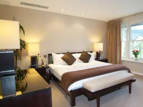 Brook Lodge Hotel - Image 5