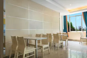 Venice Fashion Hotel - Image 5