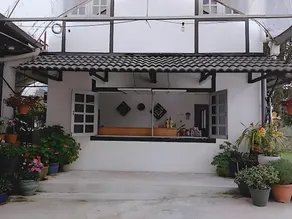 Sunlight Suite - Image 4