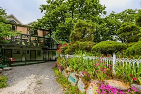 Yangsan (Baenaegol) Picture and Garden Pension - Image 3