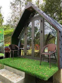 Lil House - Lil House bar - Image 2