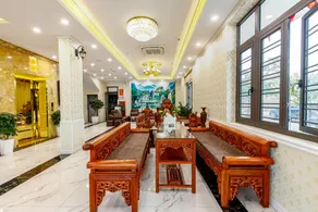 Van Don Royal Hotel - Image 4